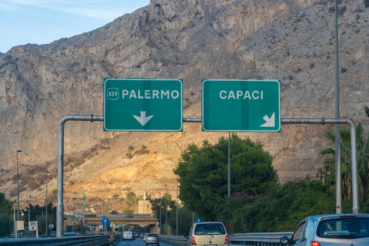 Panneau d'indication en Sicile